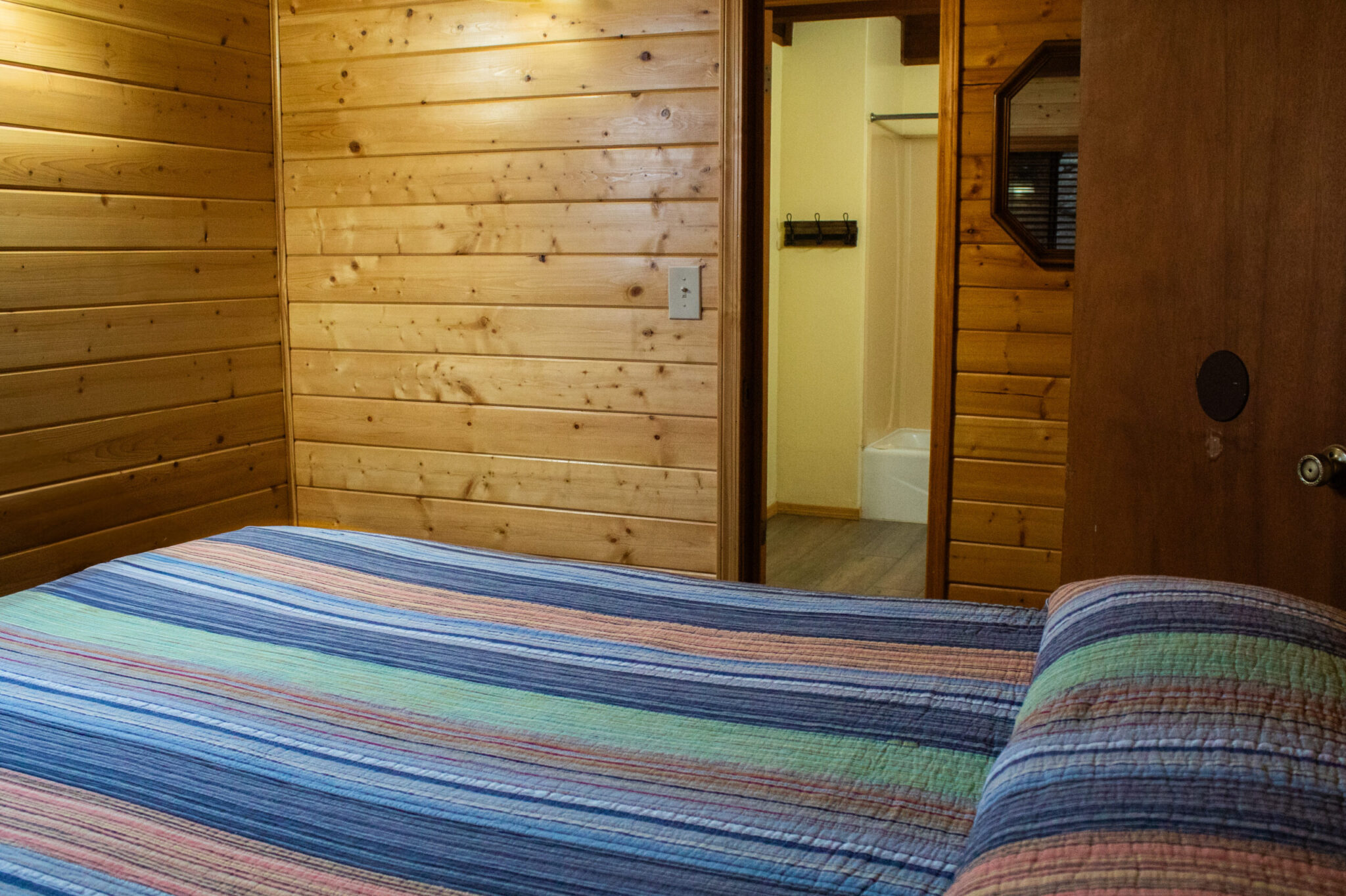 Cabin 14 Downstairs Bedroom