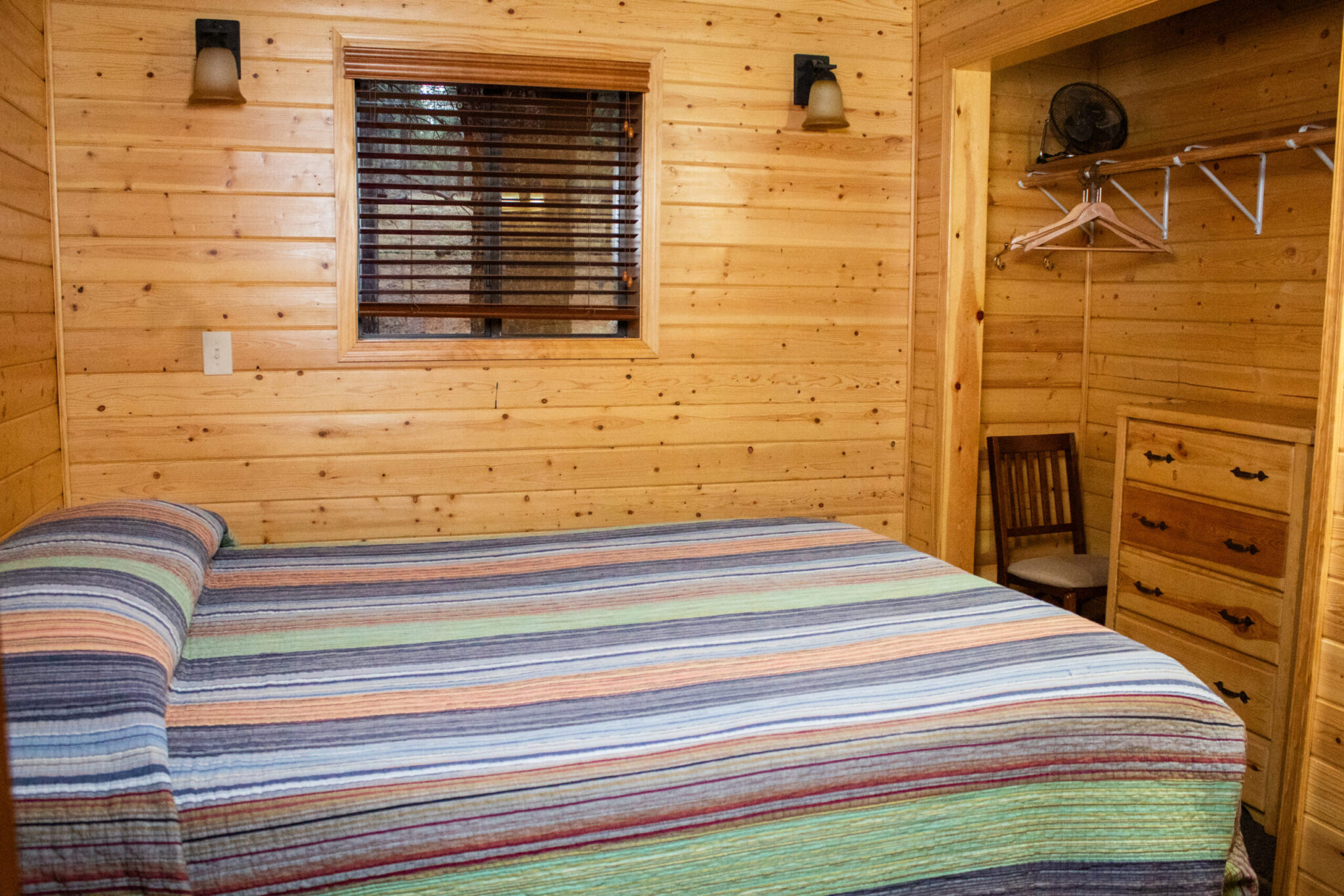 Cabin 14 Downstairs Bedroom