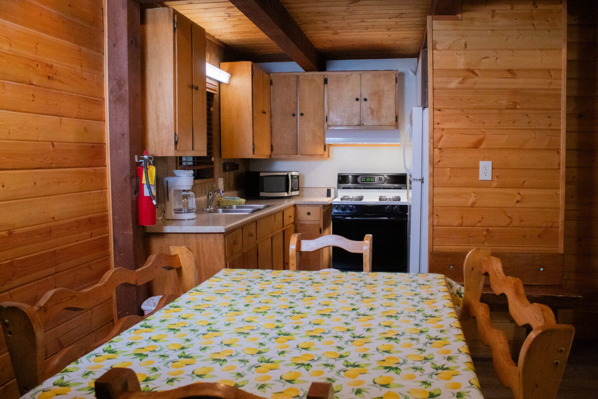 Cabin 14 Dining Room