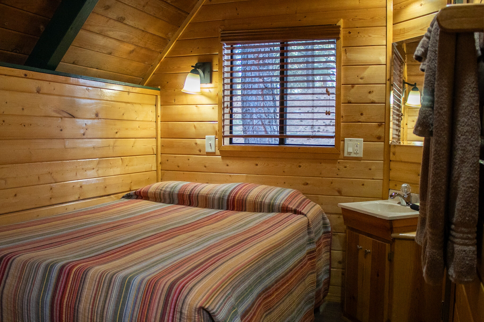 Cabin 10 Left Bedroom