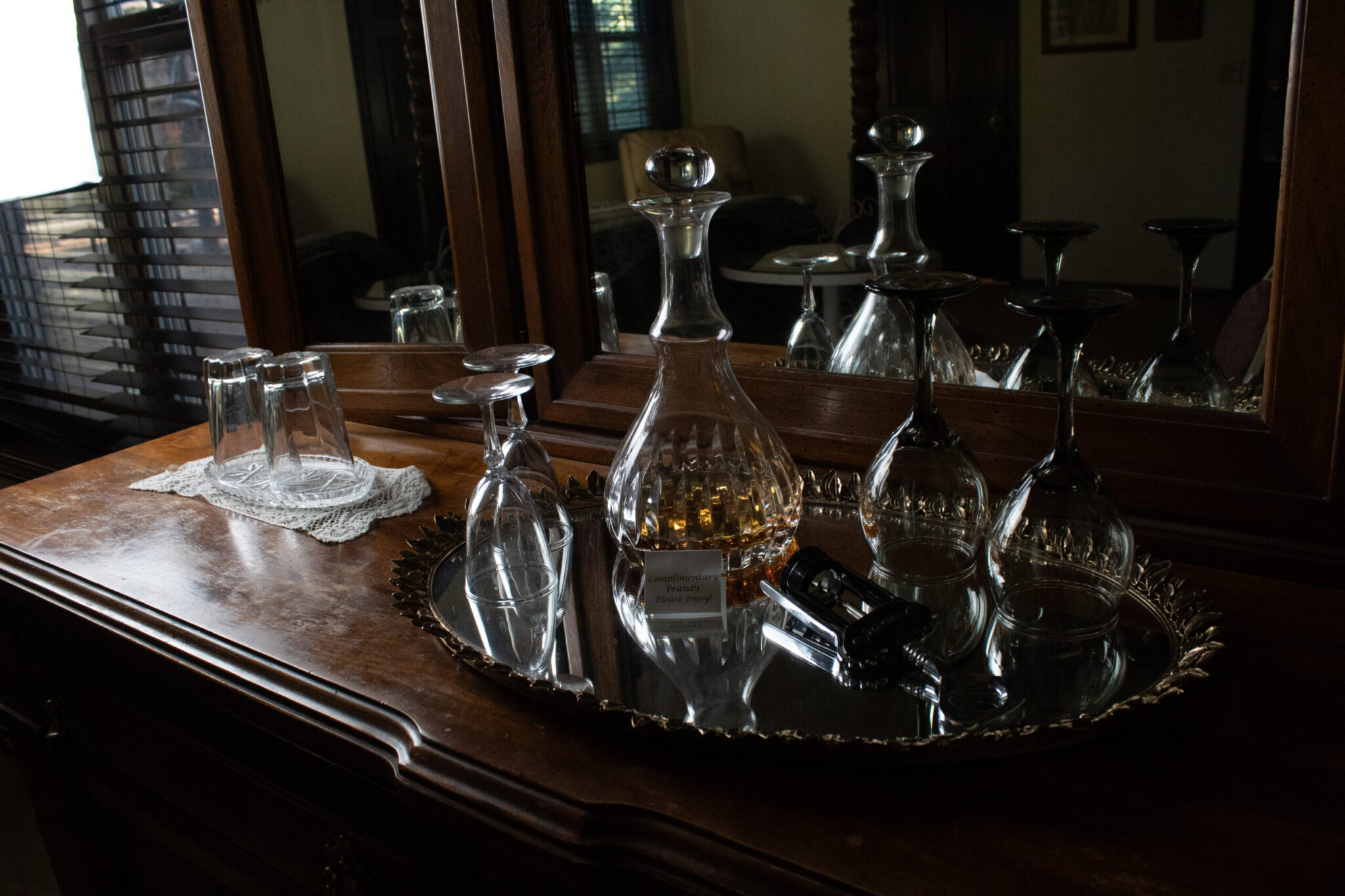 Suite 21 Brandy Service