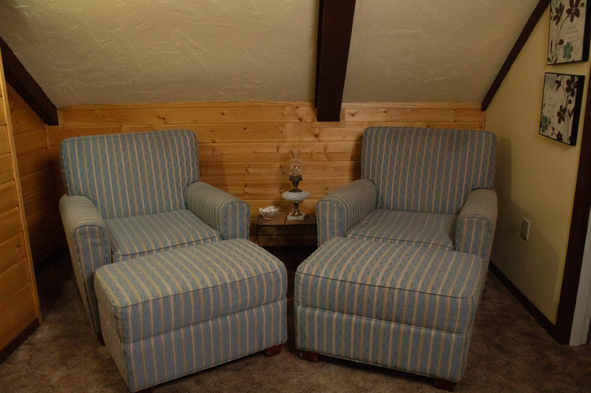Suite 24 Sitting Area